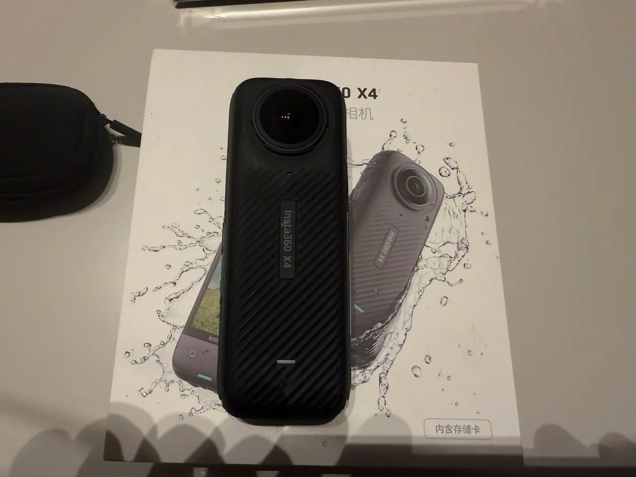 Insta 360 X4 - Foto 4