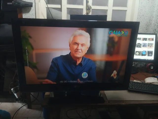 Vendo - tv LG 32 polegadas modelo 32LK451C com conversor digital saídas HDMI não e smart f - Foto 5