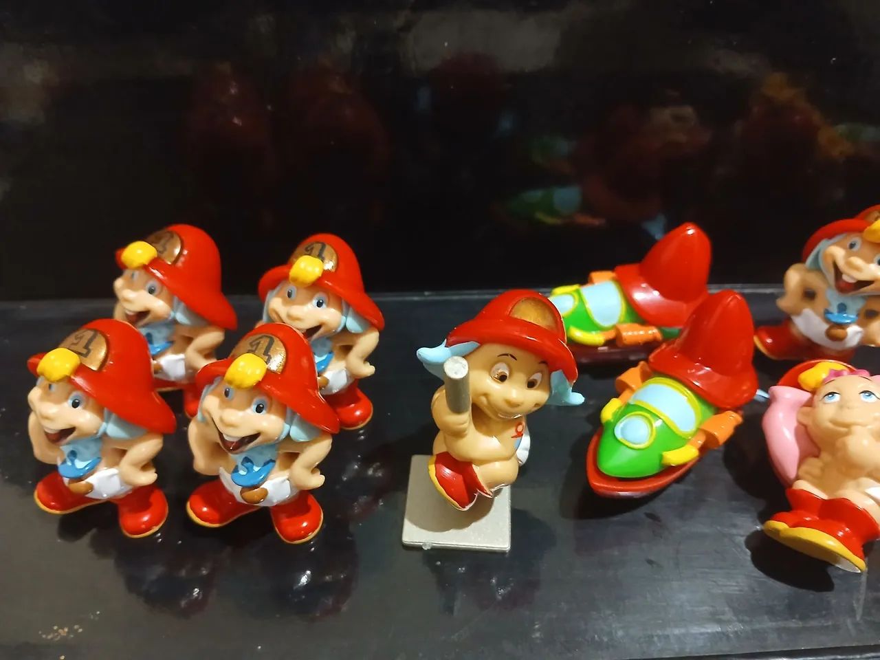 Bebês Bombeiros kinder ovo - Foto 2