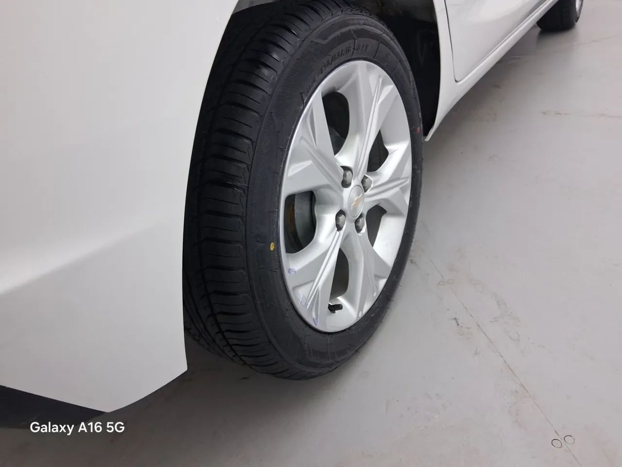 Chevrolet Onix Plus LTZ 1.0 12V TB Flex Aut. 4P, foto 14 de 18