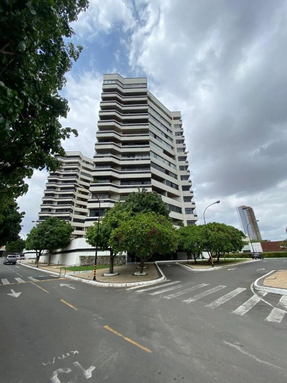 CONDOMÍNIO BEVERLY HILLS