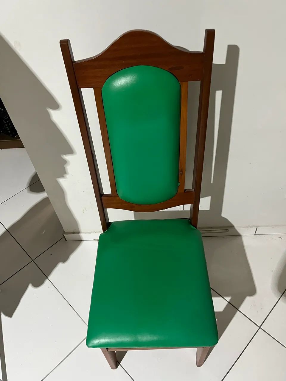 Cadeira de madeira  - Foto 2
