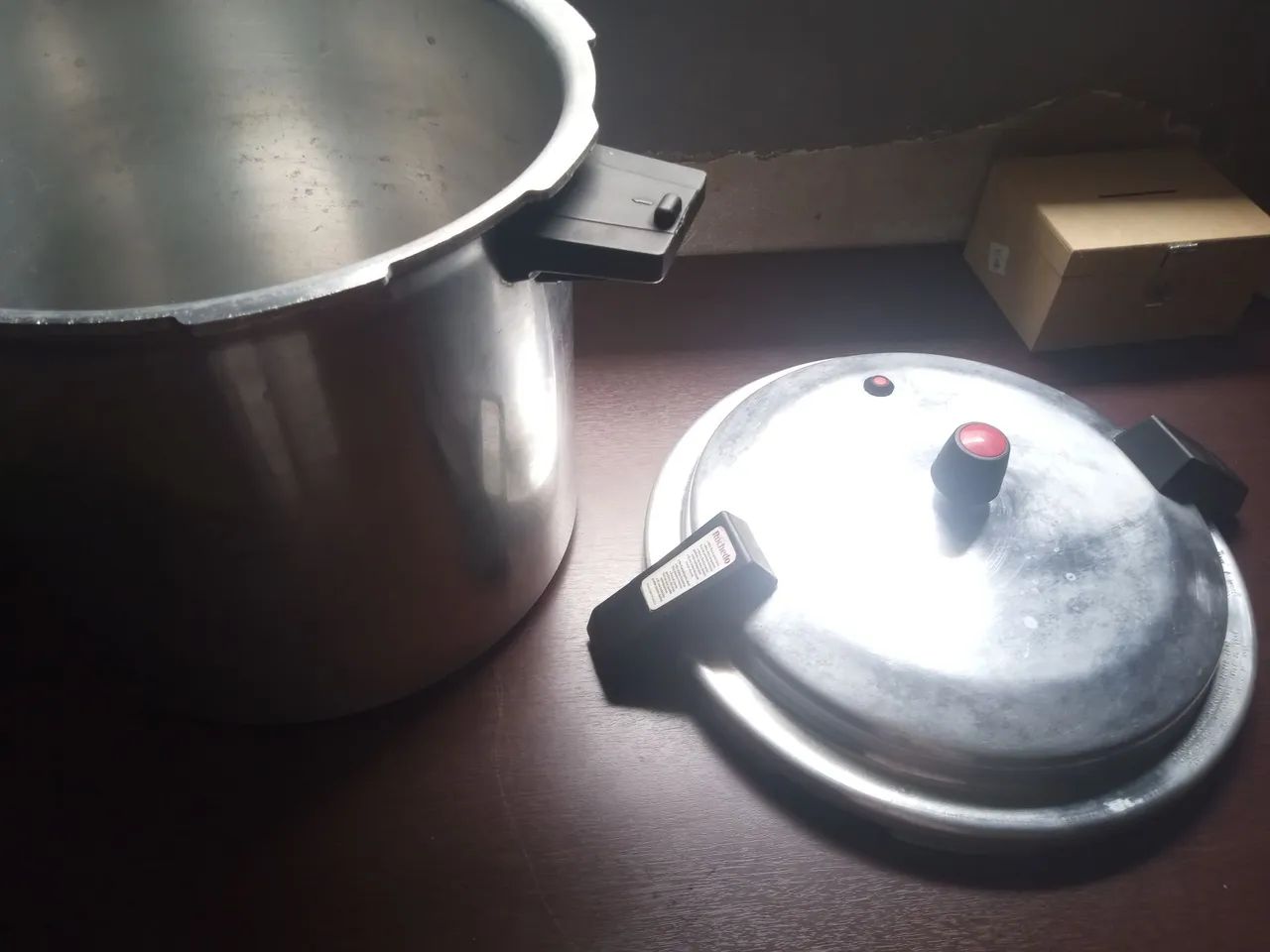 Panela de pressão industrial