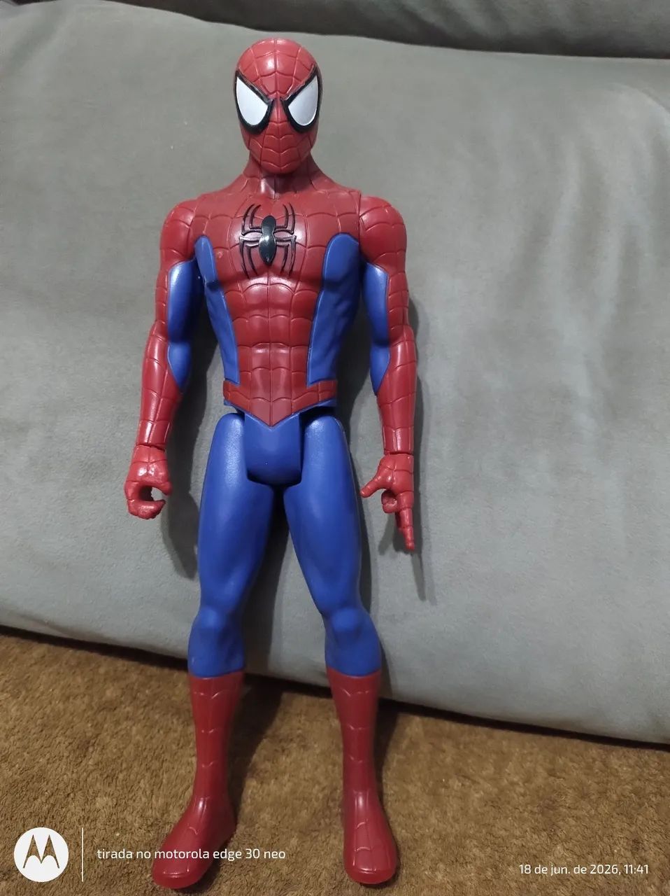 Homem aranha original da Marvel 30 centímetros 