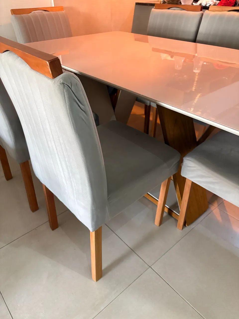 Vendo mesa de jantar de 6 lugares - Foto 2
