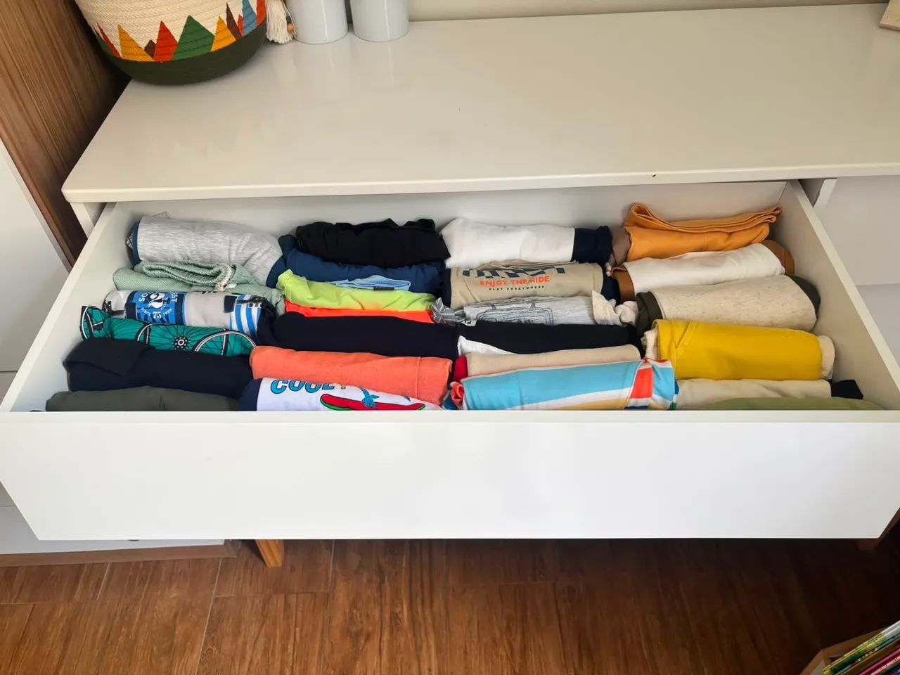 Cômoda branca 1,35m - excelente estado - Foto 2