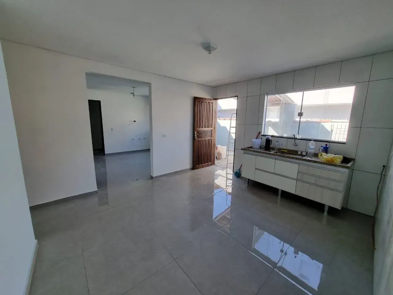 Casa de 3 dormitórios com quintal - Foto 2