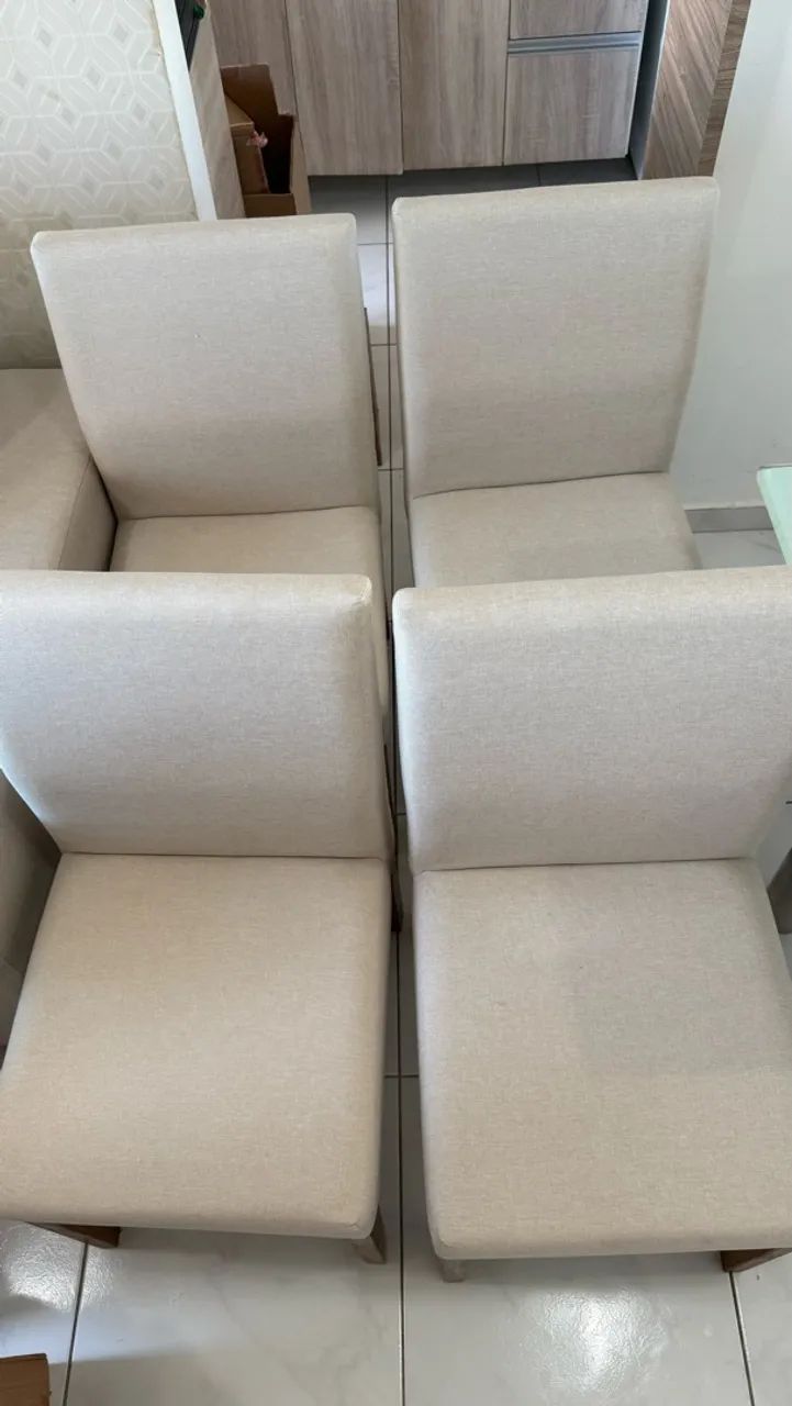 Vende -se sofa retrátil e cadeiras em linho  - Foto 5