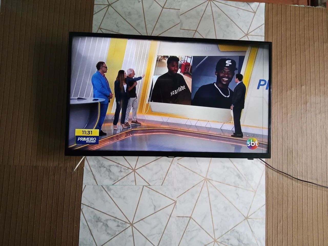 Smart TV Samsung 40" - Ótimo Estado / Funcionando perfeitamente - Foto 2