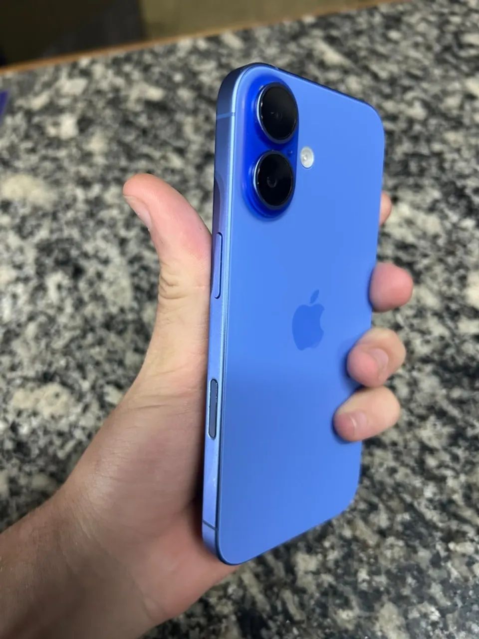 iPhone 16  - Foto 3
