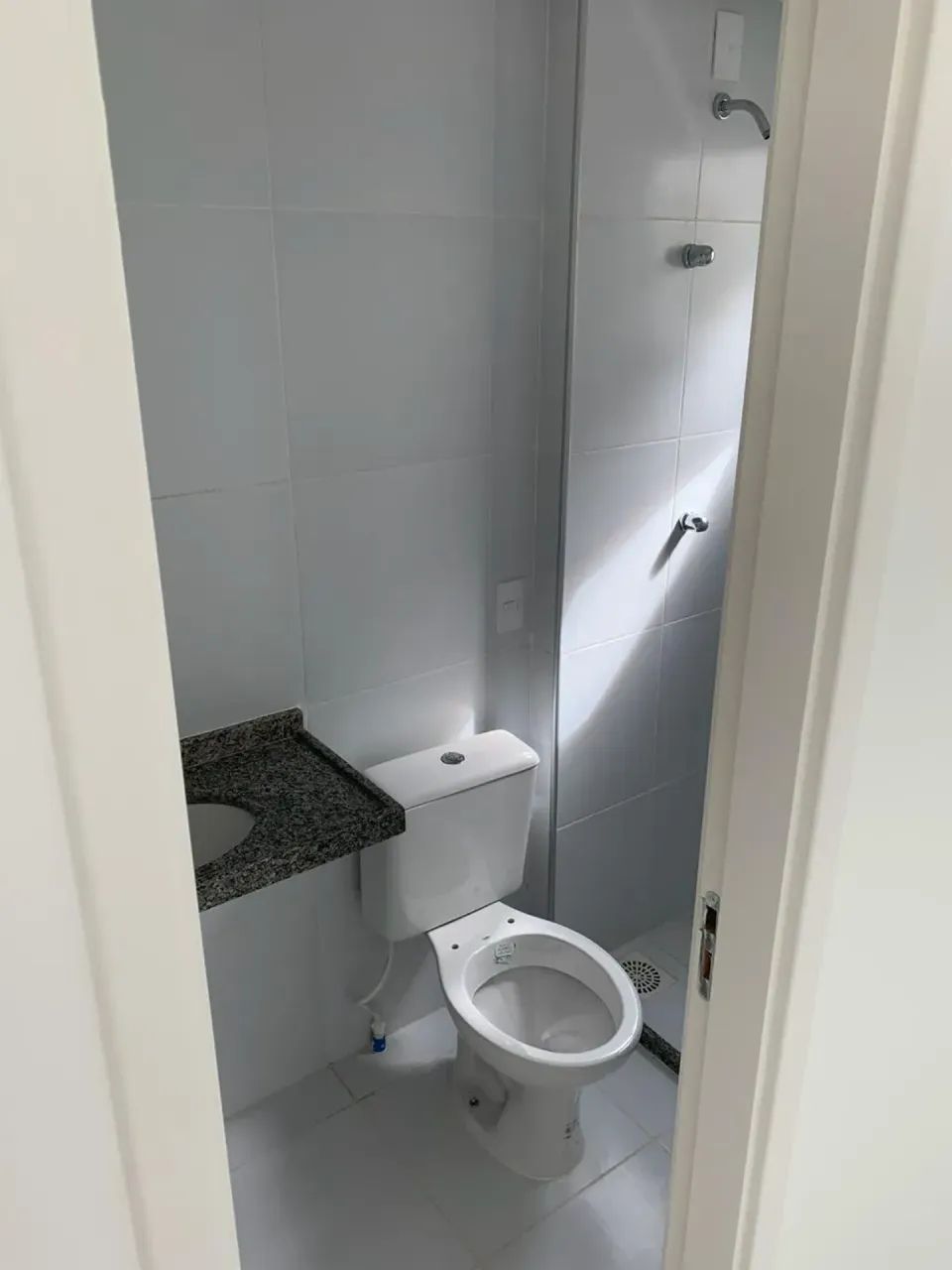 Vendo um lindo apartamento  com 3 quartos  e dois banheiros - Foto 5