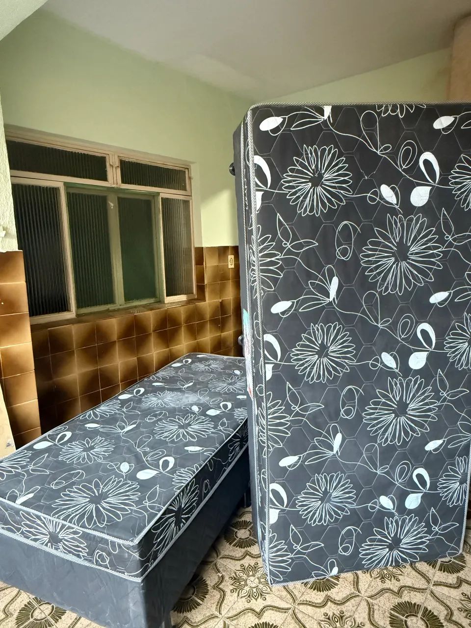     Cama de Solteiro com Cabeceira Estofada - Foto 4
