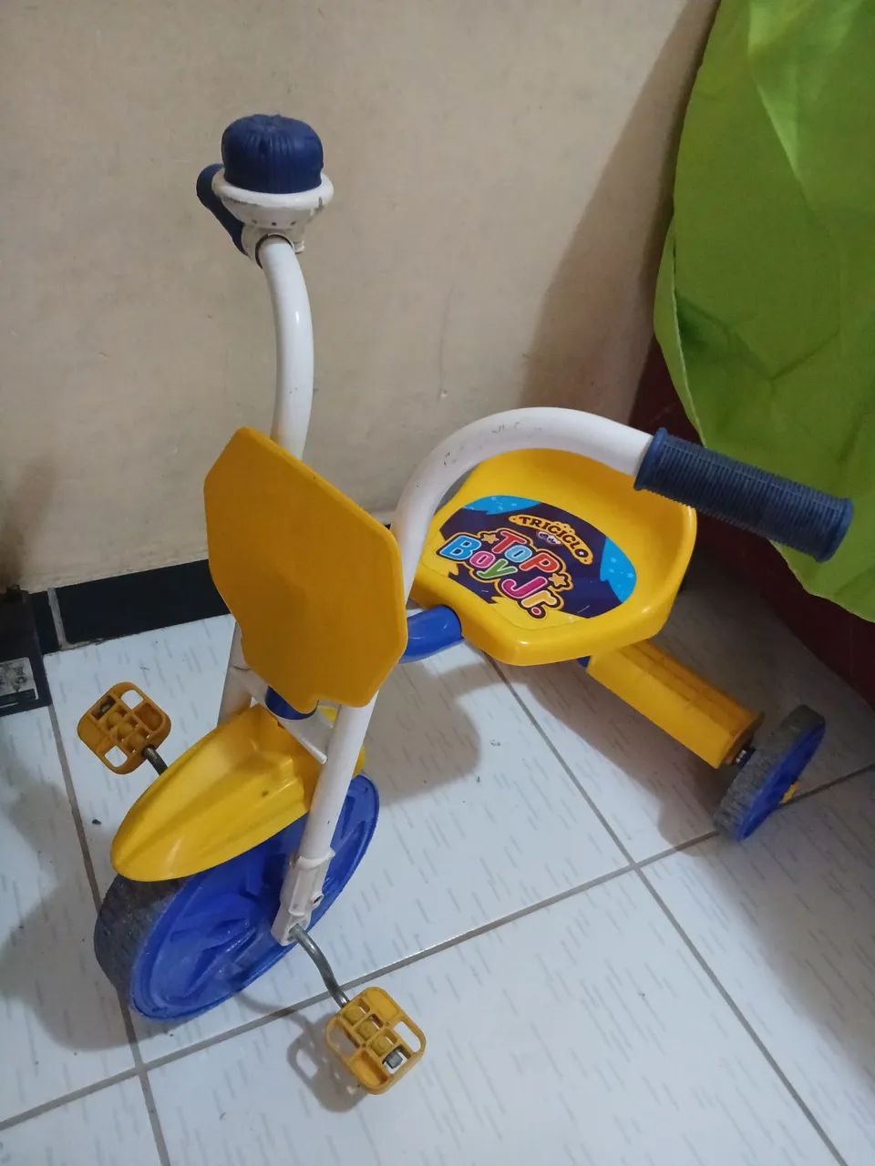 Tricicolo infantil 