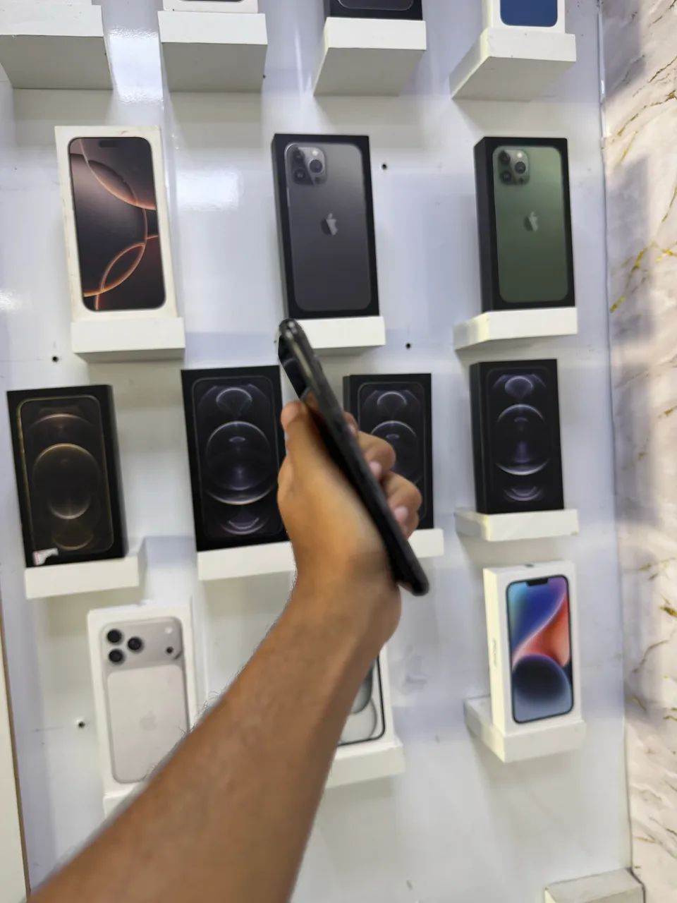IPHONE 11 PRO MAX 64 GB TELA E BATERIA  - Foto 5