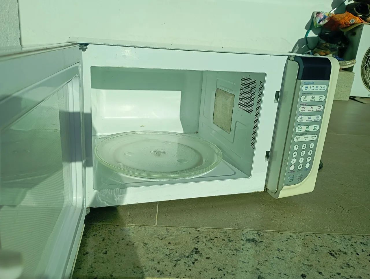 Microondas Electrolux 30 litros  - Foto 2