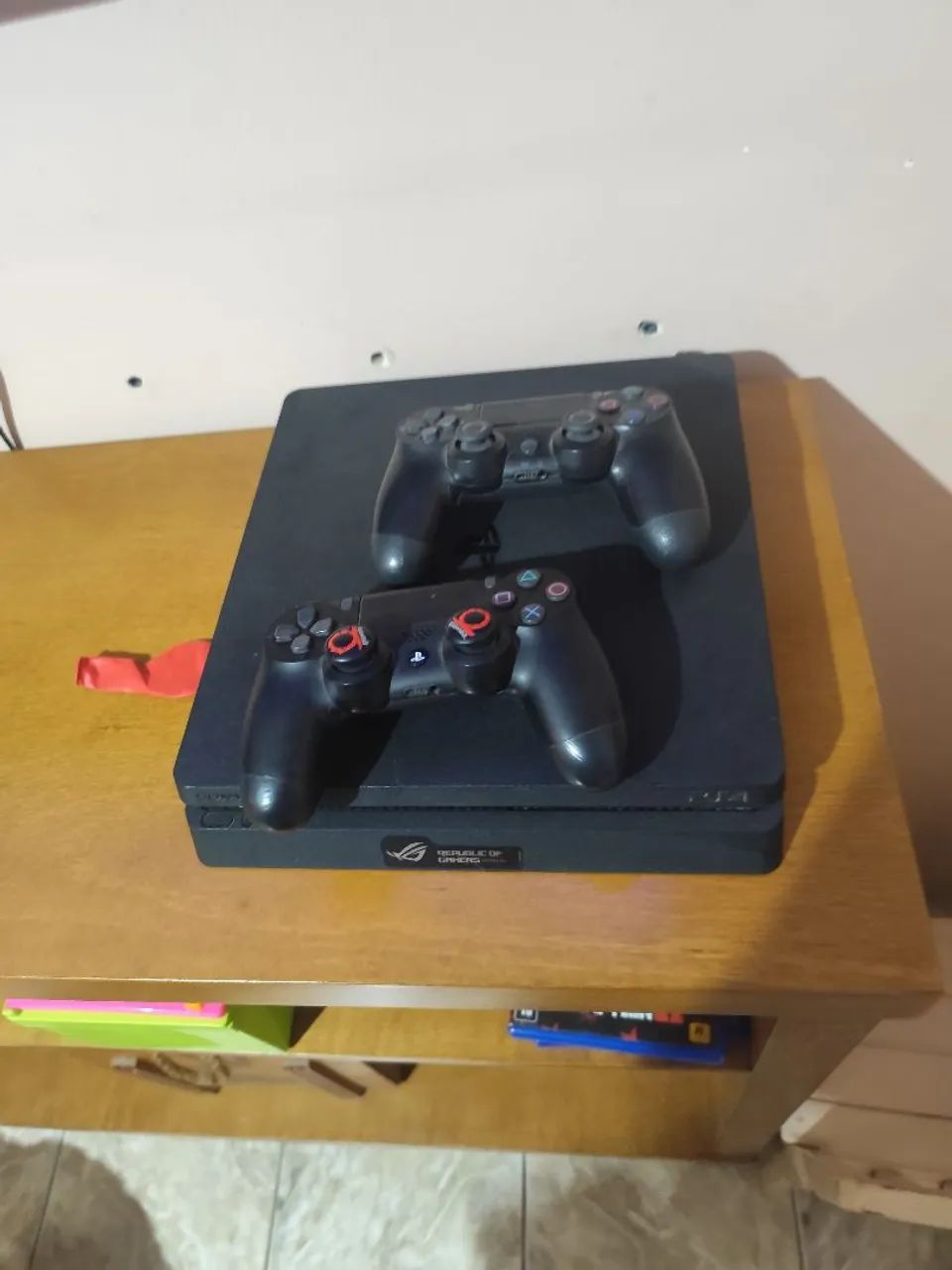 Playstation 4 slim