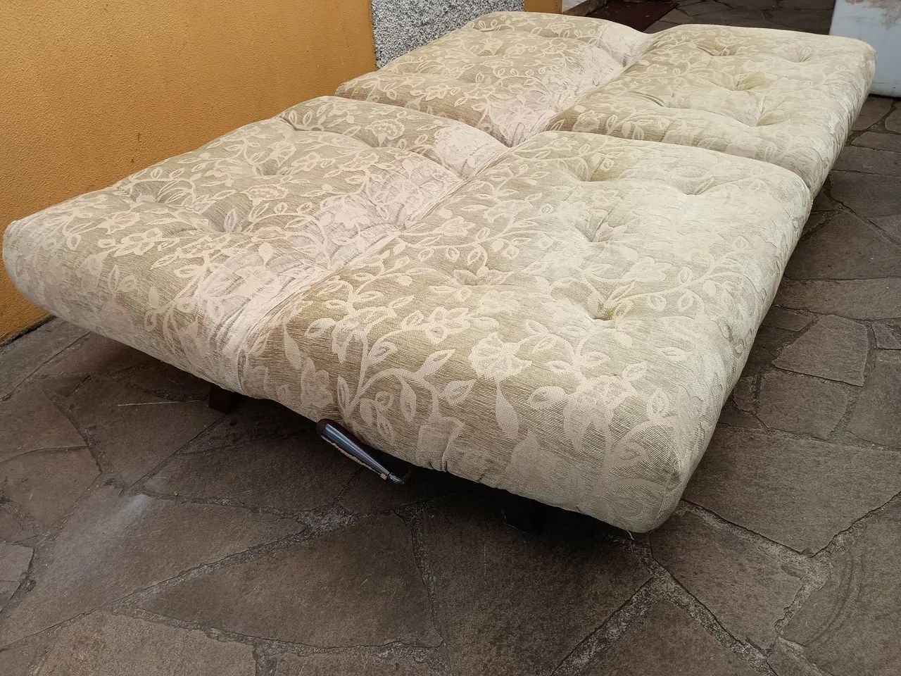 Sofá-cama casal, com molas e pistões a gás. - Foto 5