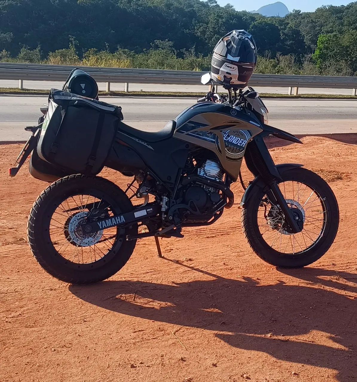 Lander Yamaha 250 - Foto 2