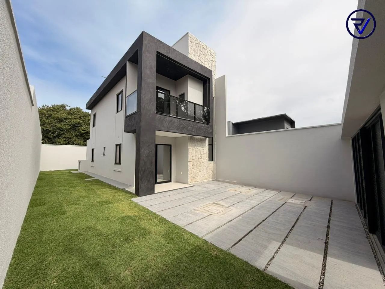 LANÇAMENTO NO EUSÉBIO | CASA DUPLEX COM 3 SUÍTES