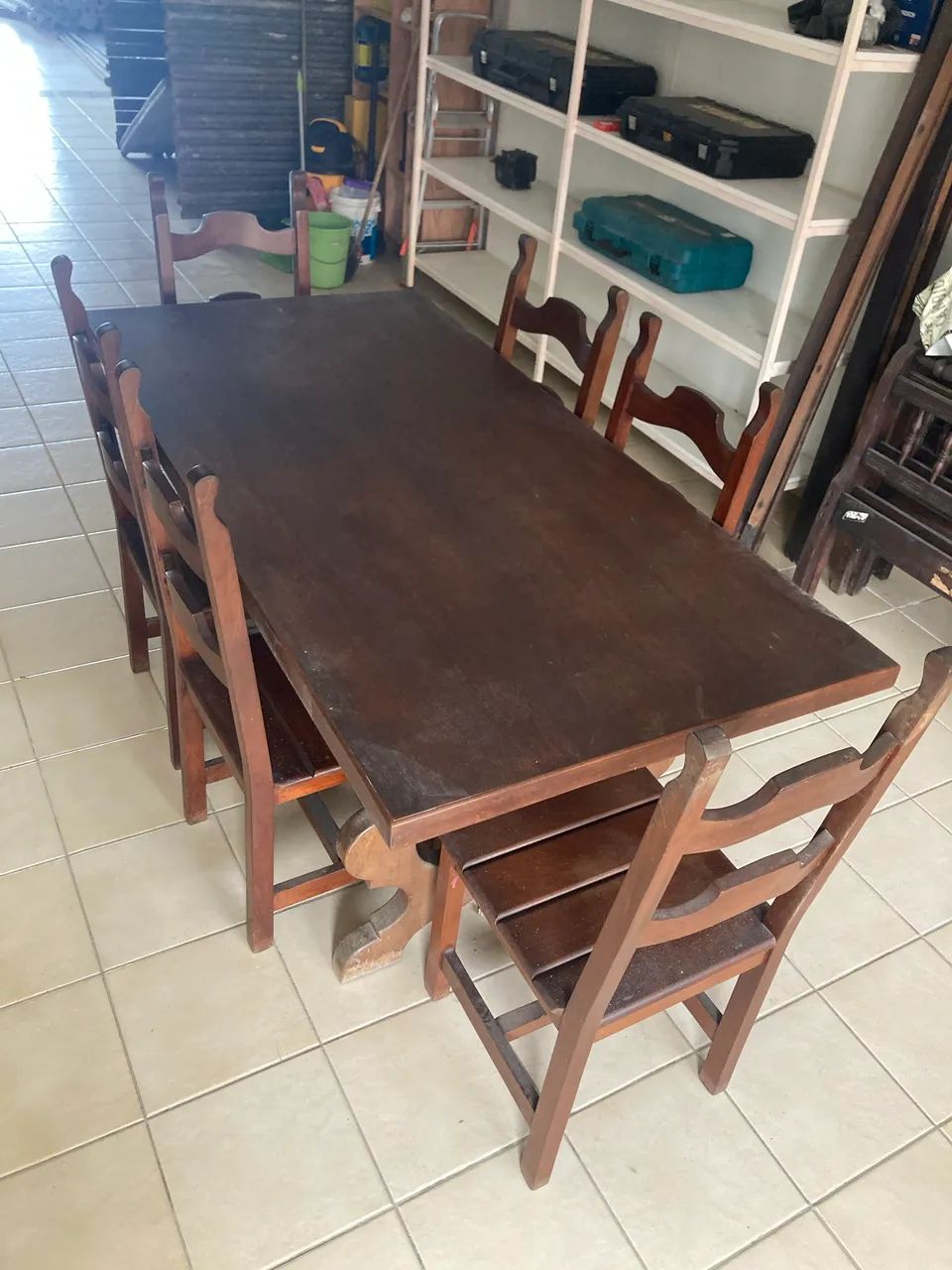 Mesa de madeira com 6 cadeiras  - Foto 4