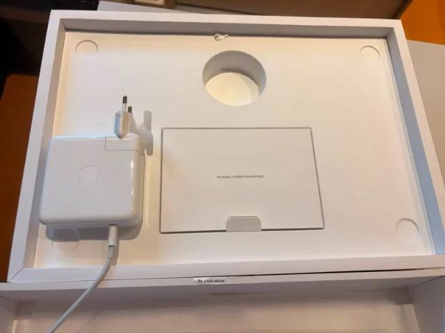 Apple Macbook Pro (16 polegadas, Intel Core i7, 512 GB de SSD) - Cinza-espacial - Foto 3