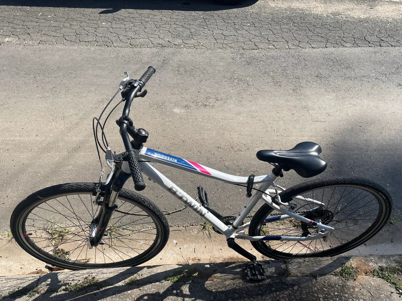 Bicicleta B?Twin Riverside 520 Aro 700  - Foto 3
