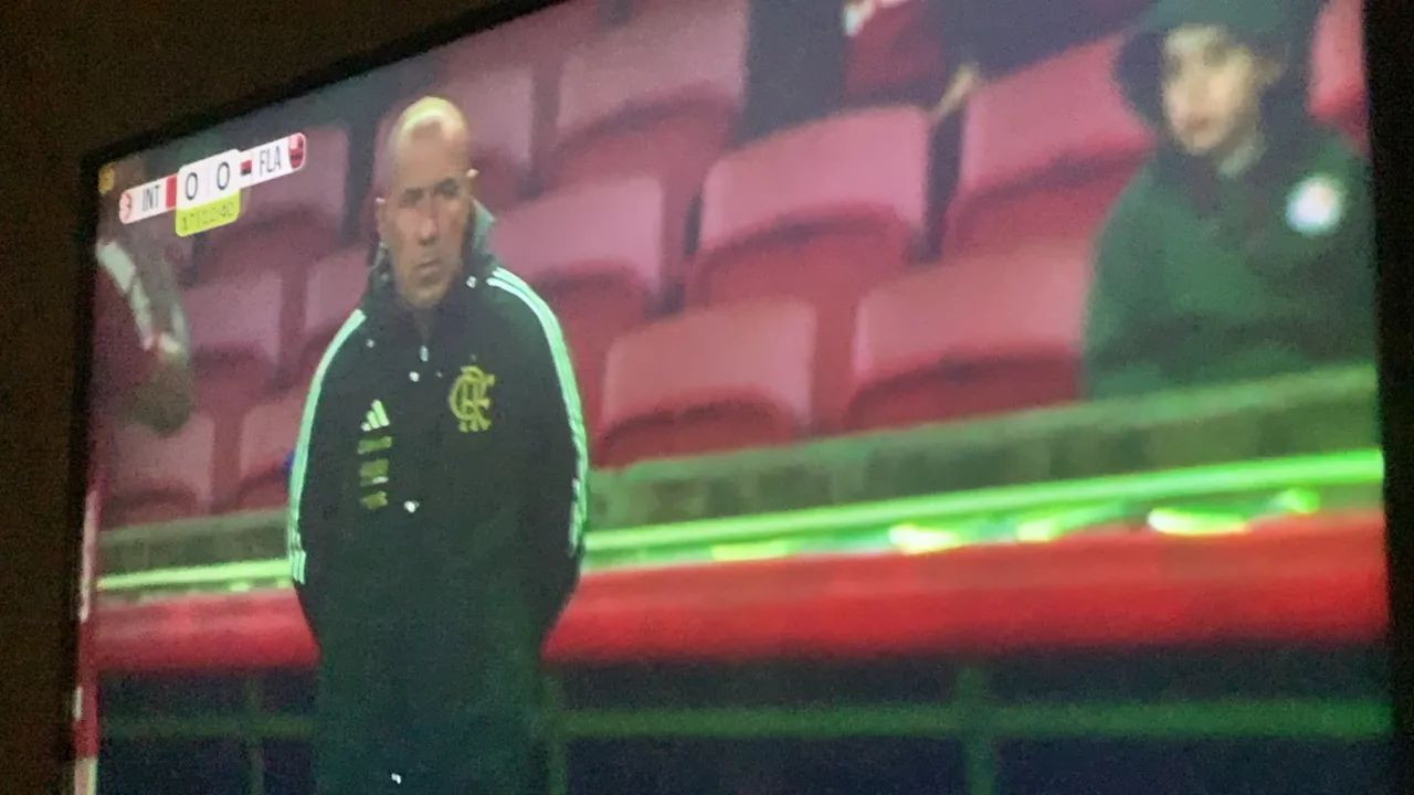 Vendo Tv 50 polegadas 1 dono  - Foto 2