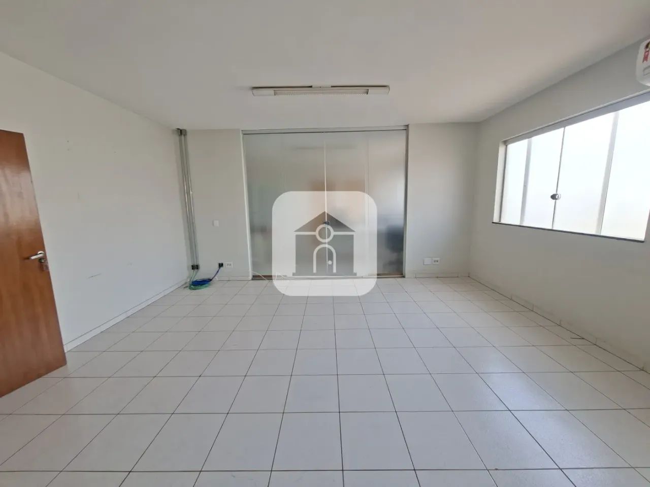 Sala comercial para locação no bairro Presidente Roosevelt - Foto 3