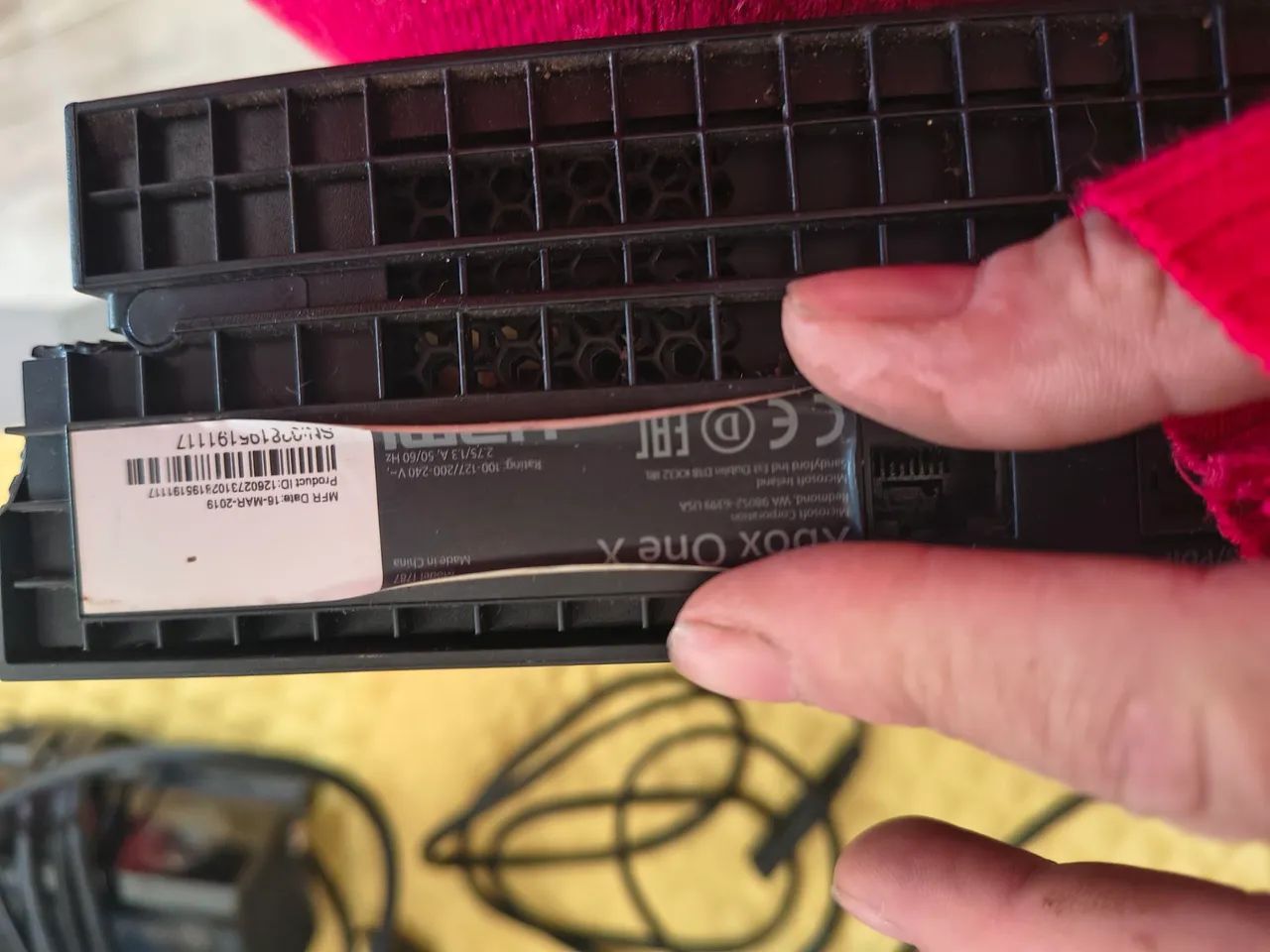 xbox one x com 14 jogos e kinet  - Foto 2