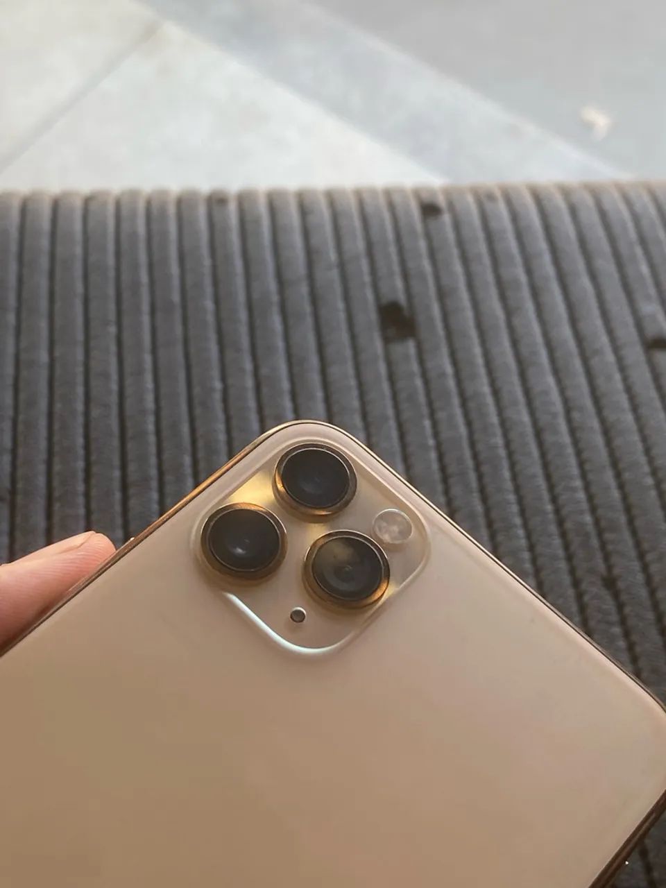 iPhone 11 Pro Max 512 gigas todo original  - Foto 4