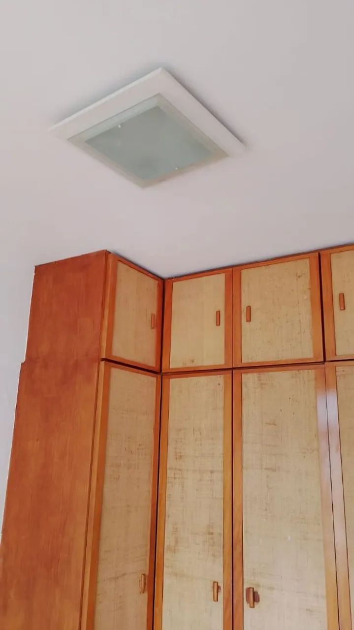 Vendo  Guarda roupa  de solteiro  - Foto 4