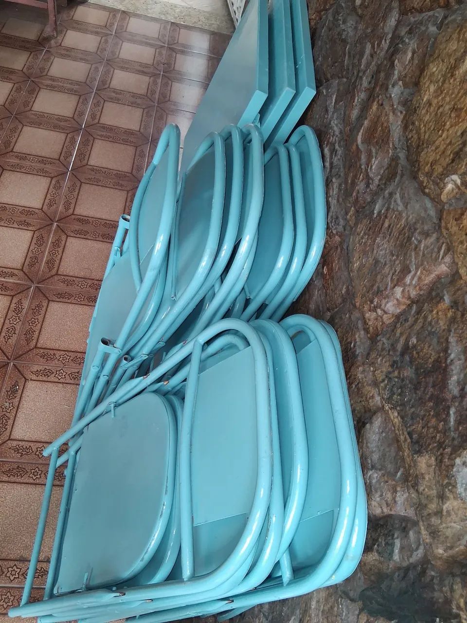 Vendo jogo de mesas e cadeiras de ferro. ! 