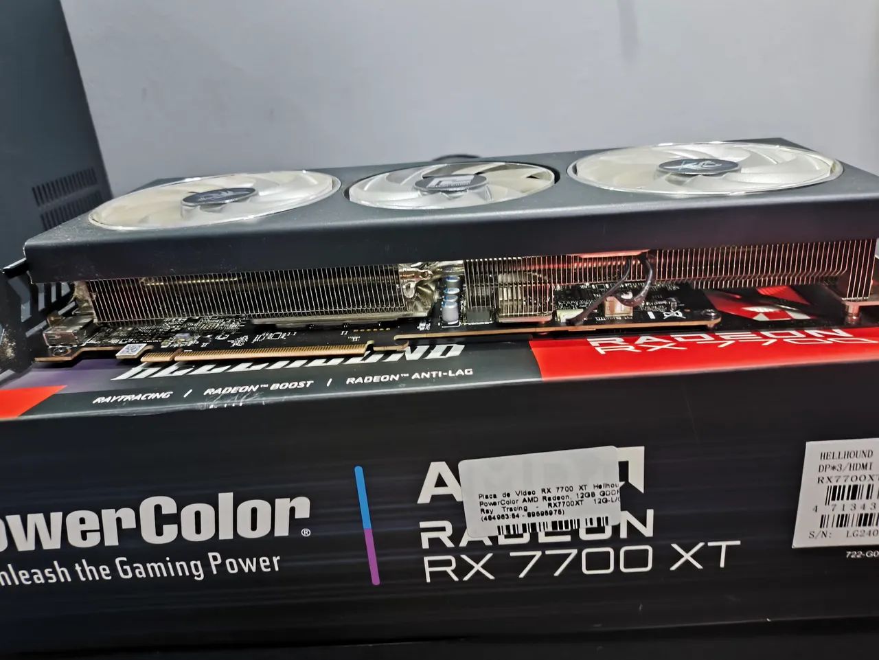 Placa de Video RX7700XT 12GB TRIPLO FAN - Foto 3