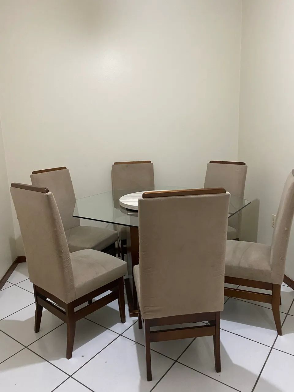 Mesa de vidro com 6 cadeiras - Foto 4