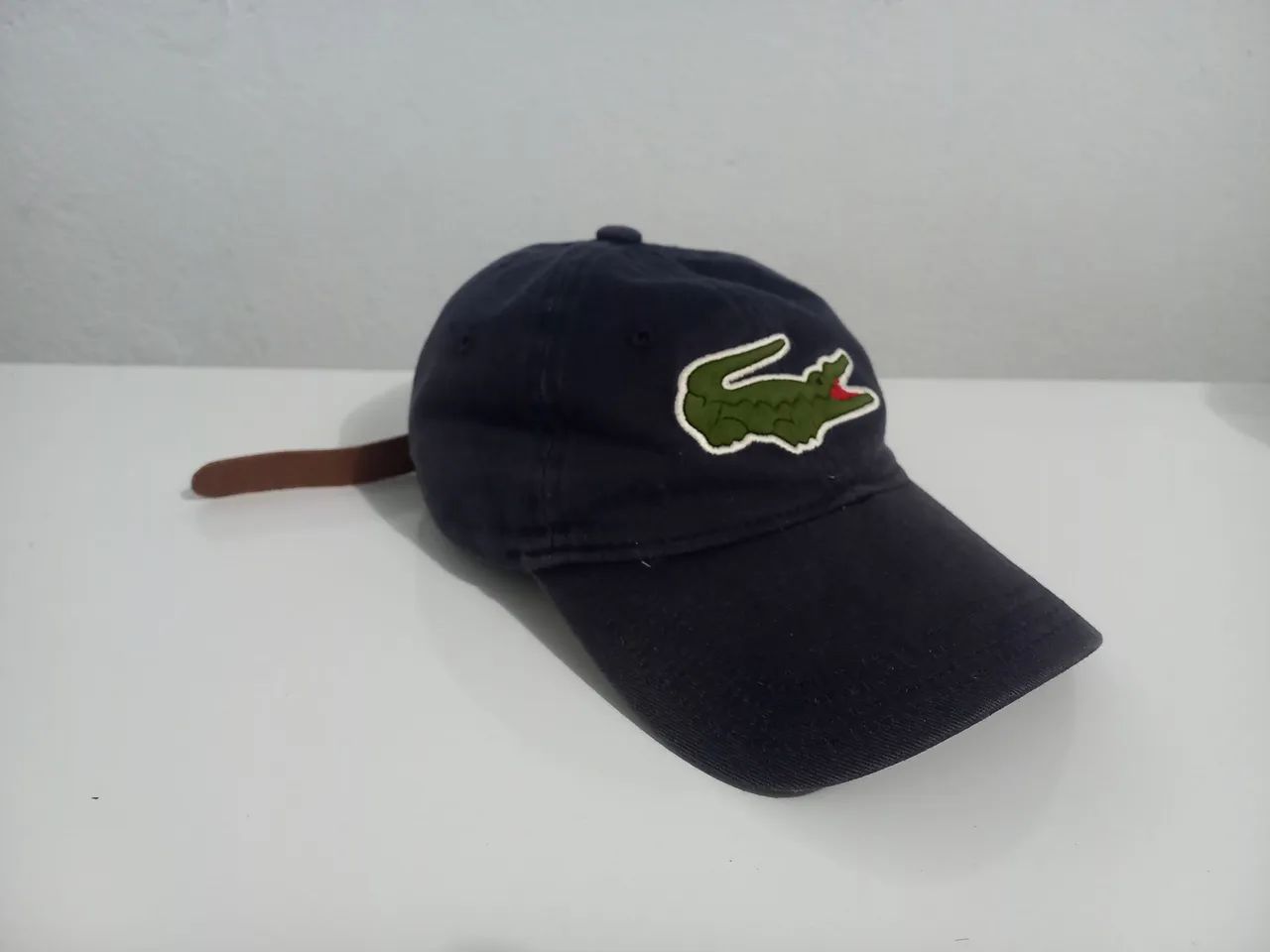 Bone lacoste big croc azul escuro