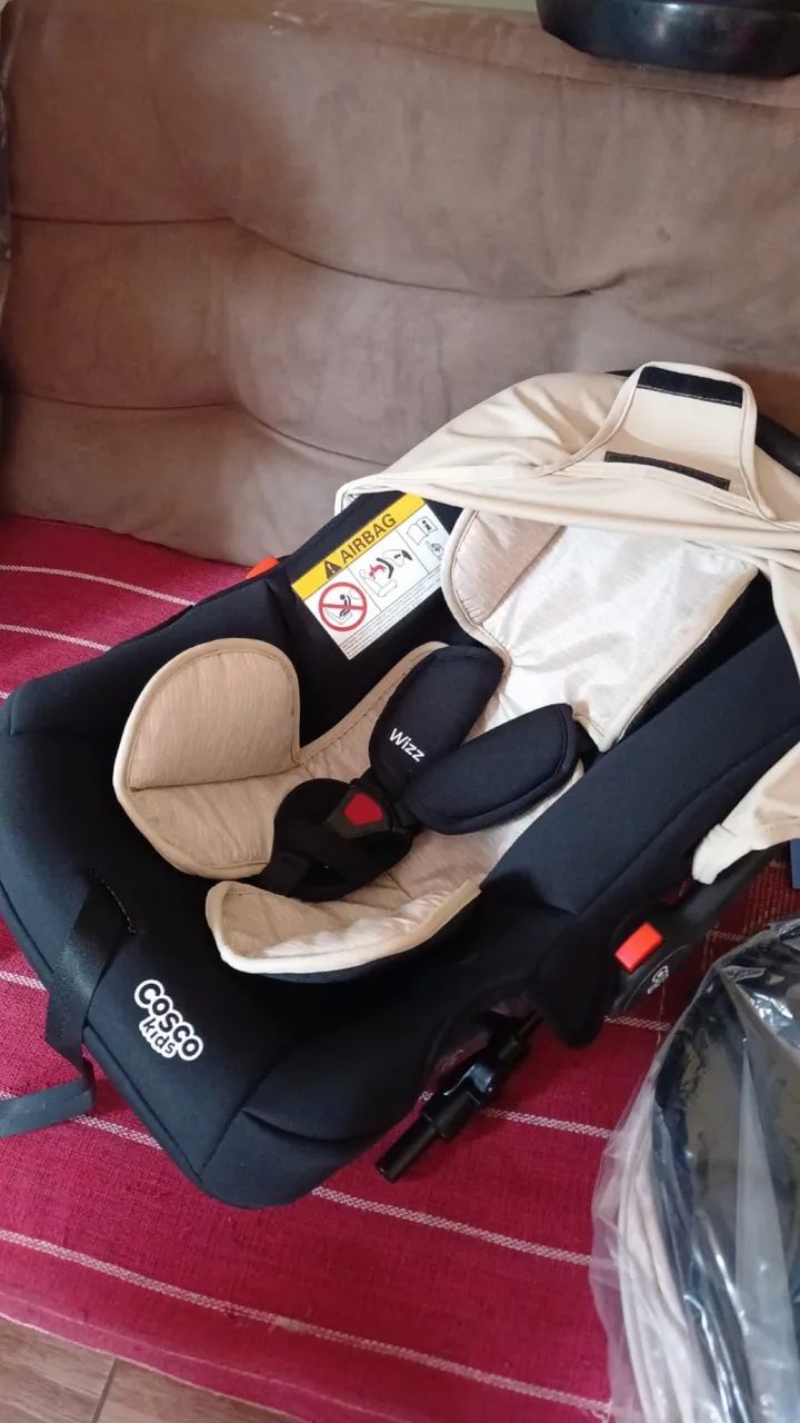 Vendo carrinho com bebe conforto - Foto 2