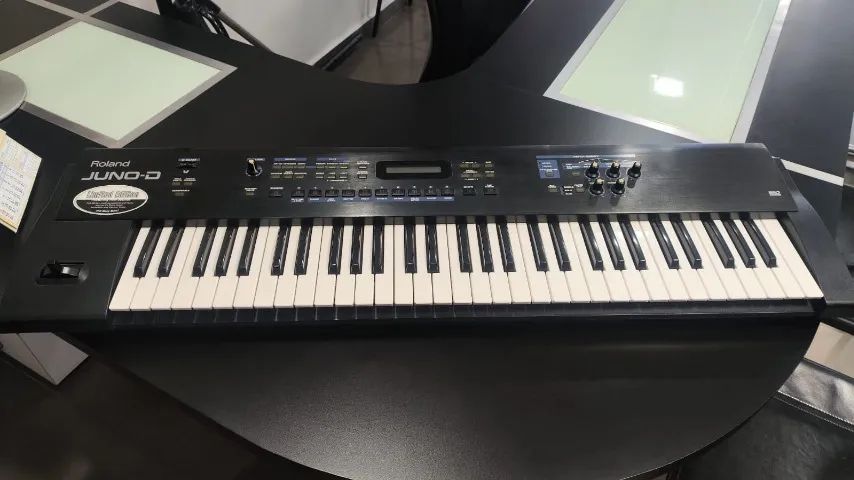 ROLAND JUNO D LIMITED EDITION - Foto 2
