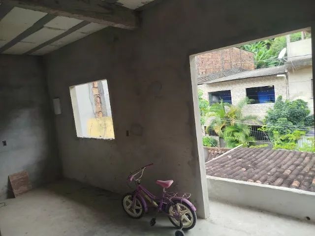 Prédio com duas casas duas garagens e dois salões - Foto 8