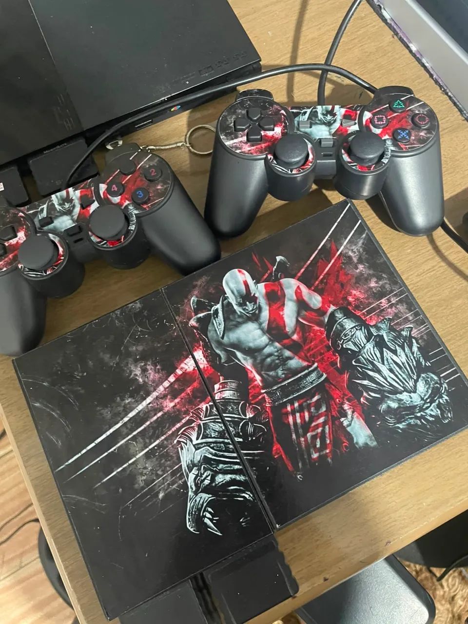 ps2 com 2 controles volante e pedal - Foto 2