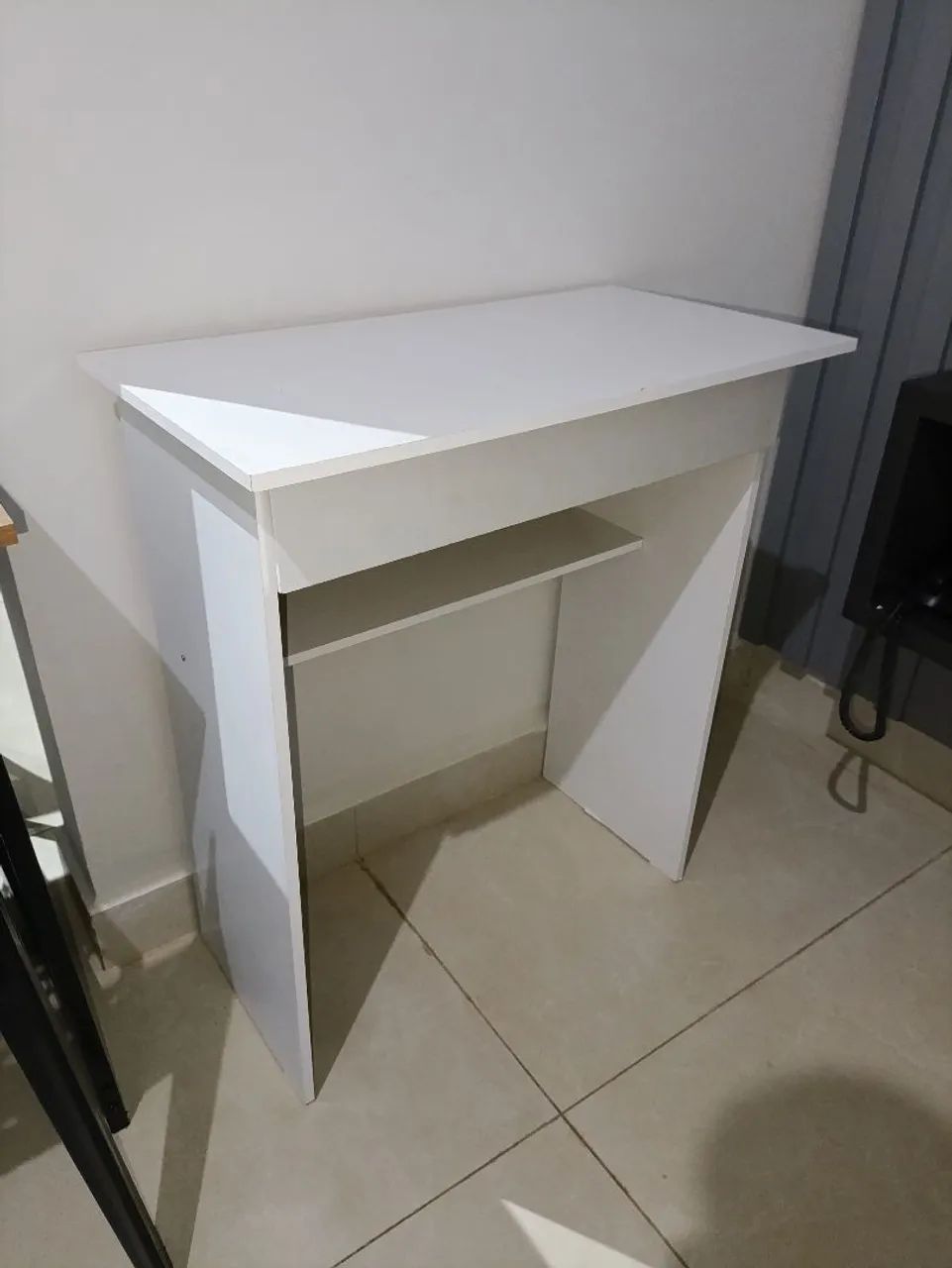 Mesinha, escrivaninha, penteadeira. - Foto 2