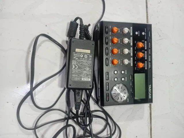 PORTA STUDIO TASCAM - Foto 4