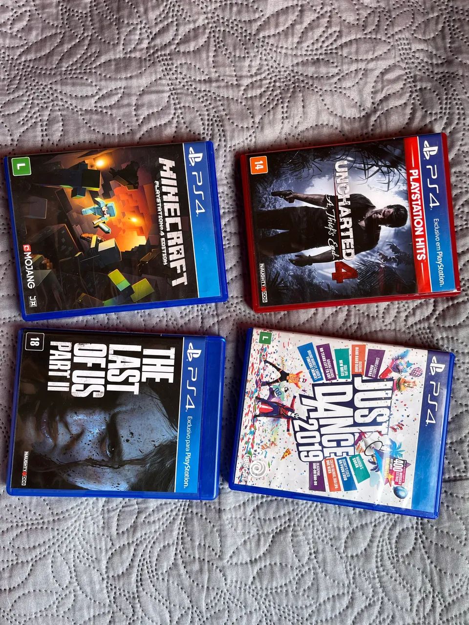 PS4 PRO 1 TB, 2 controles, 4 jogos, câmera e acessórios - Foto 4