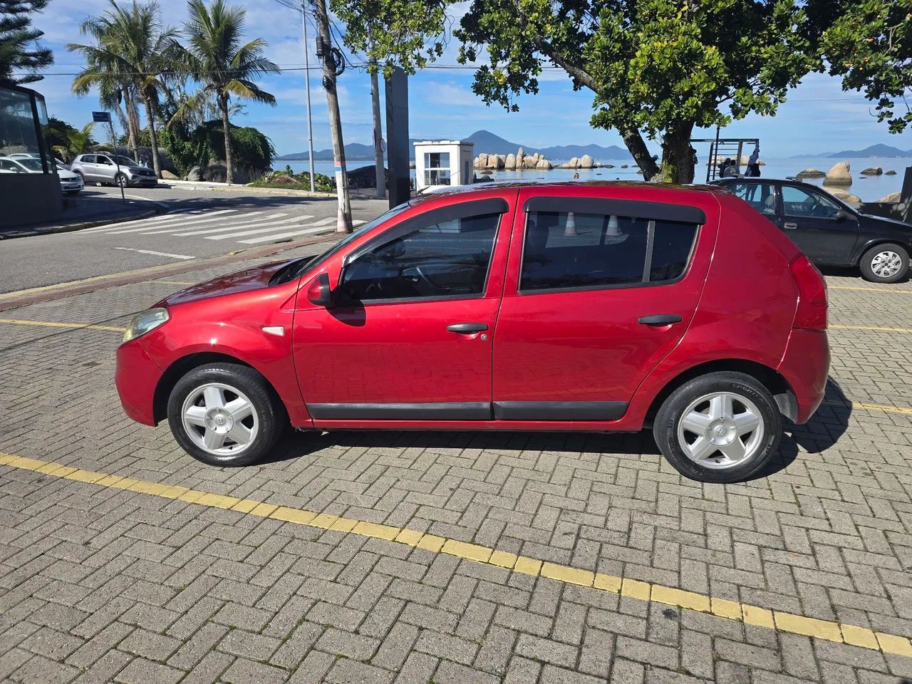 Renault Sandero Expression Hi-flex 1.6 8V 5P 2013 - Foto 2