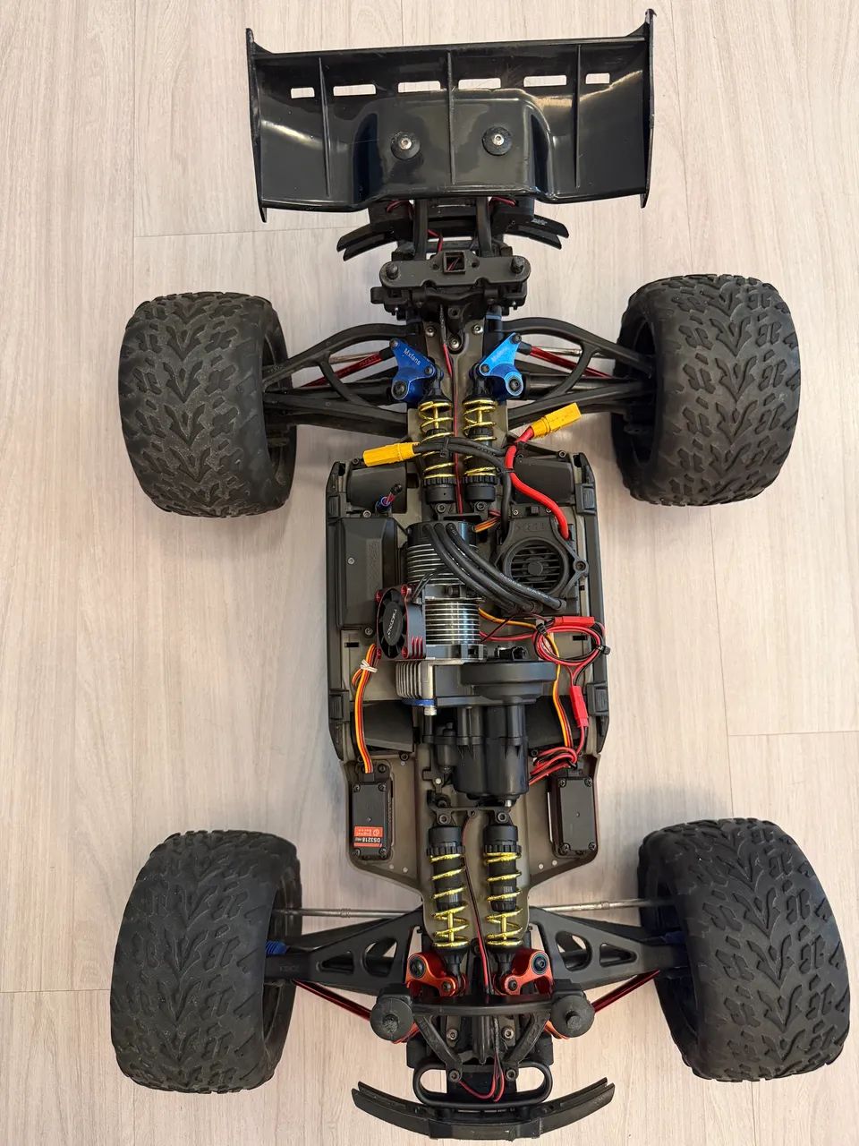 Auto modelo Traxxas Erevo 6s - Foto 5