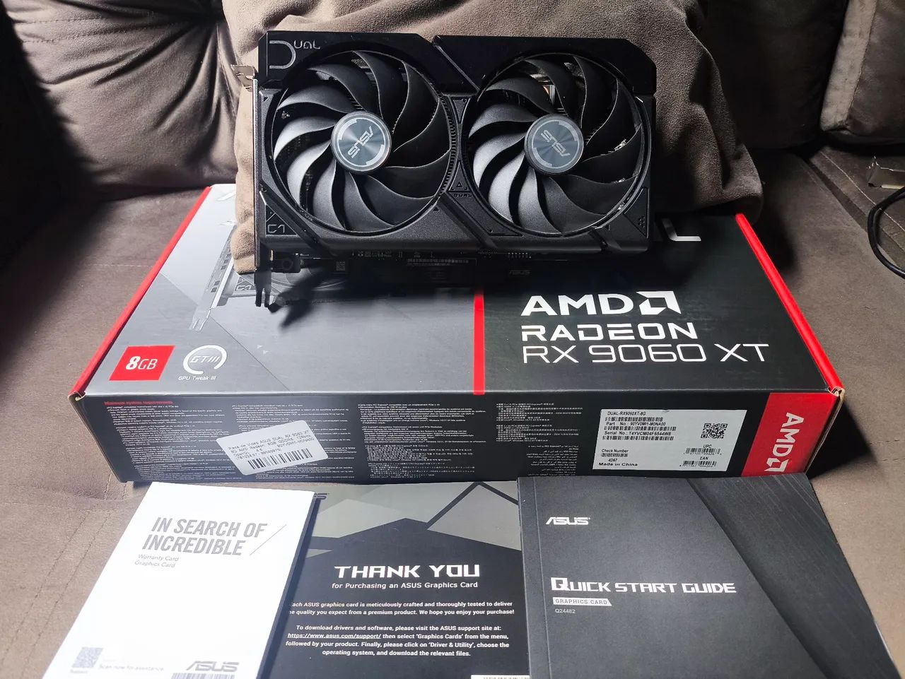 RX 9060XT 8 GB - Foto 4
