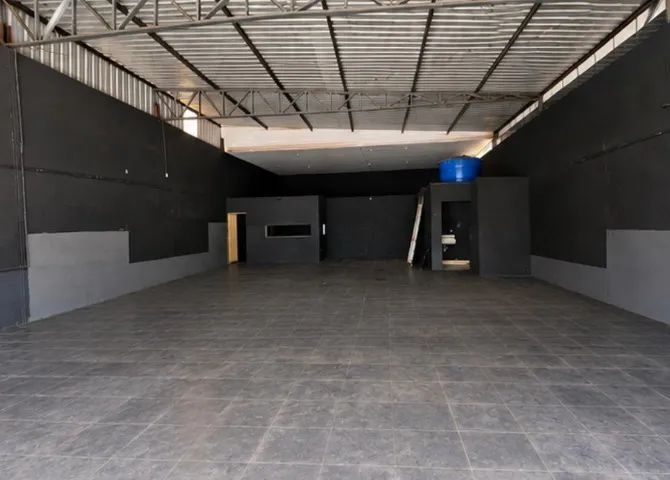 GALPÃO COM 400M2, BANHEIROS E DIVISÃO INTERNA ARA ALUGUEL. PROXIMO À AV ALFREDO NASSER - Foto 5