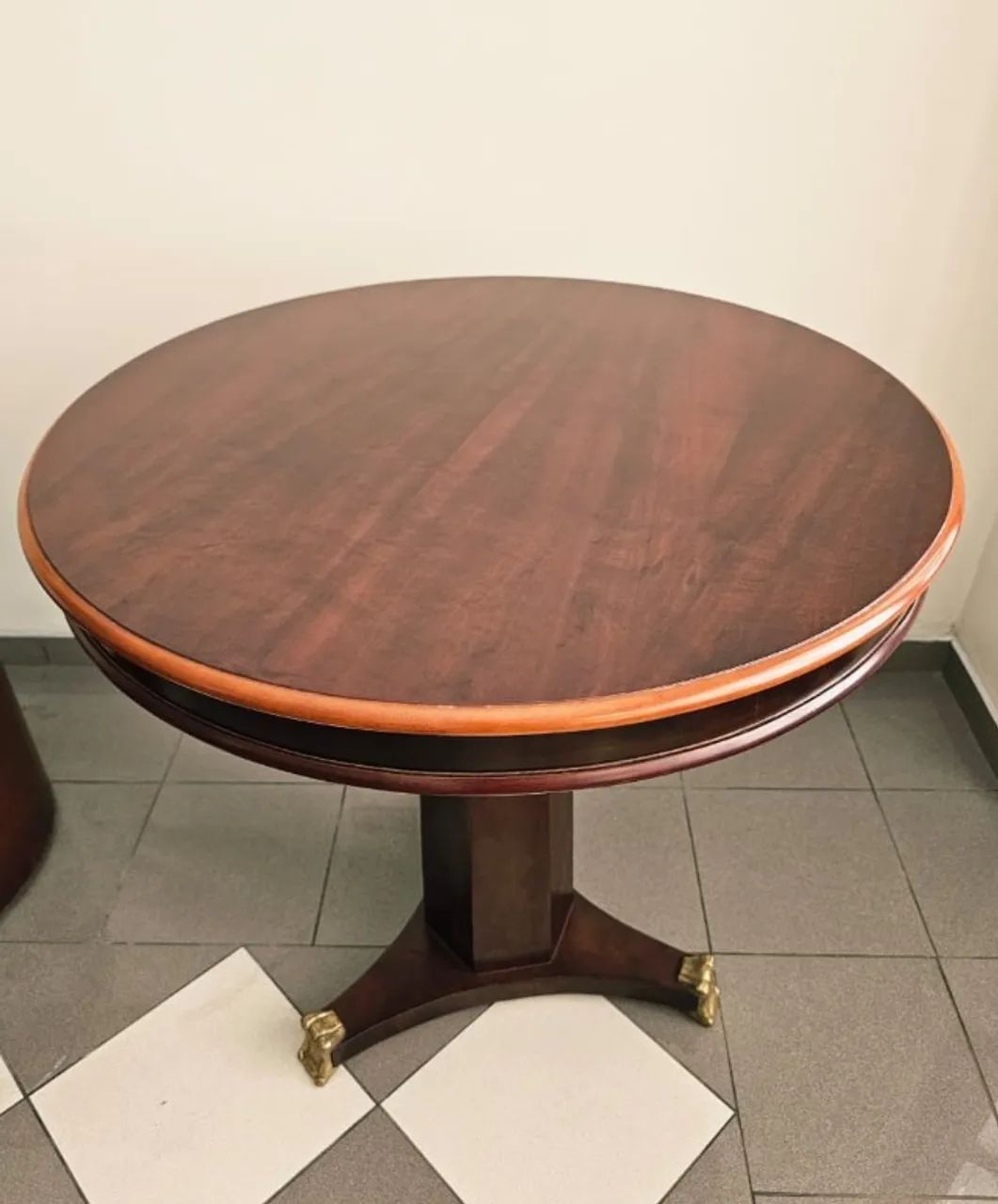 Mesa de canto - marca Breton