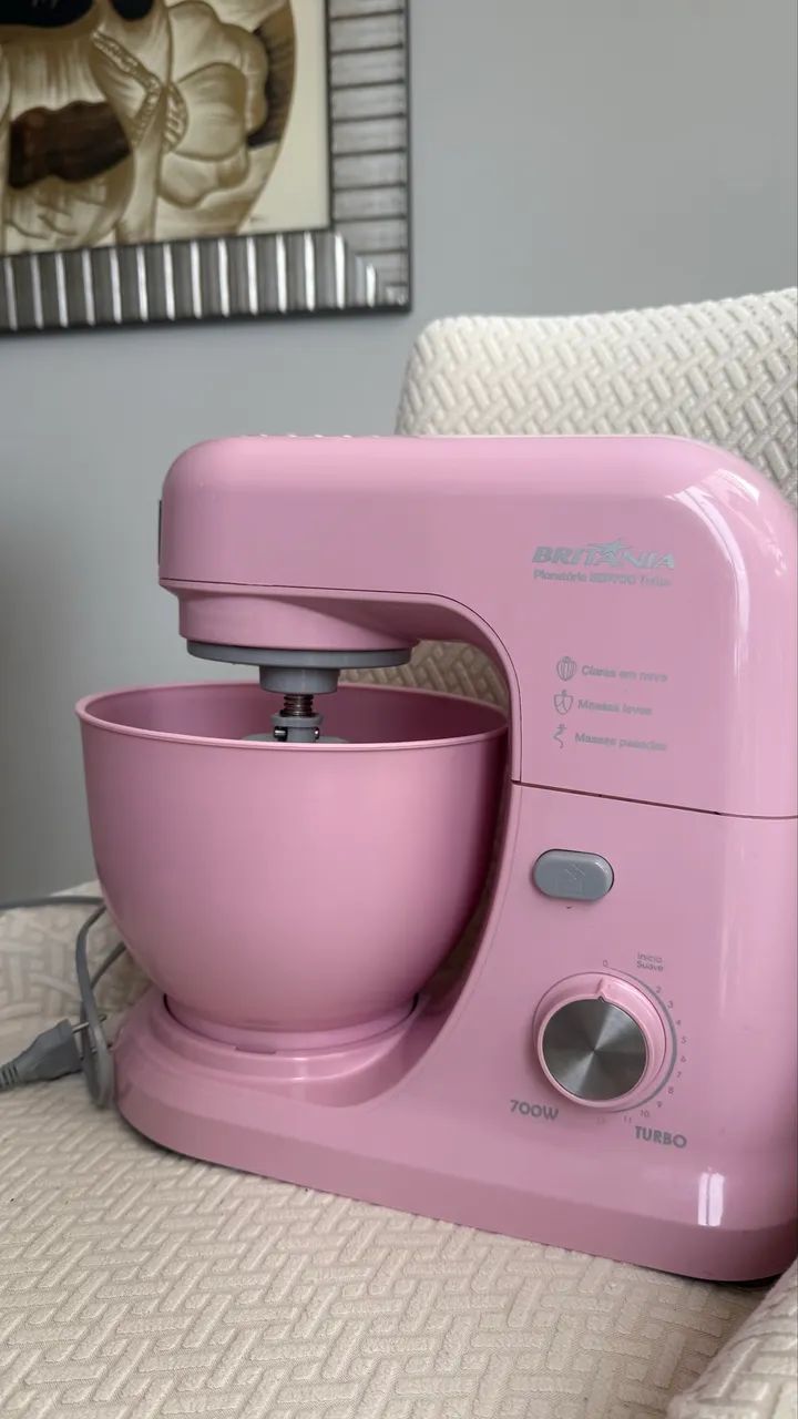 Batedeira Planetária Britânia BBP700 Rosa 700W - Foto 2