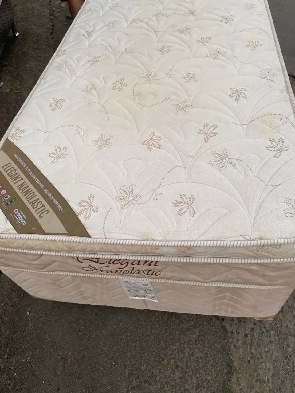 Vendo cama de solteiro  - Foto 4