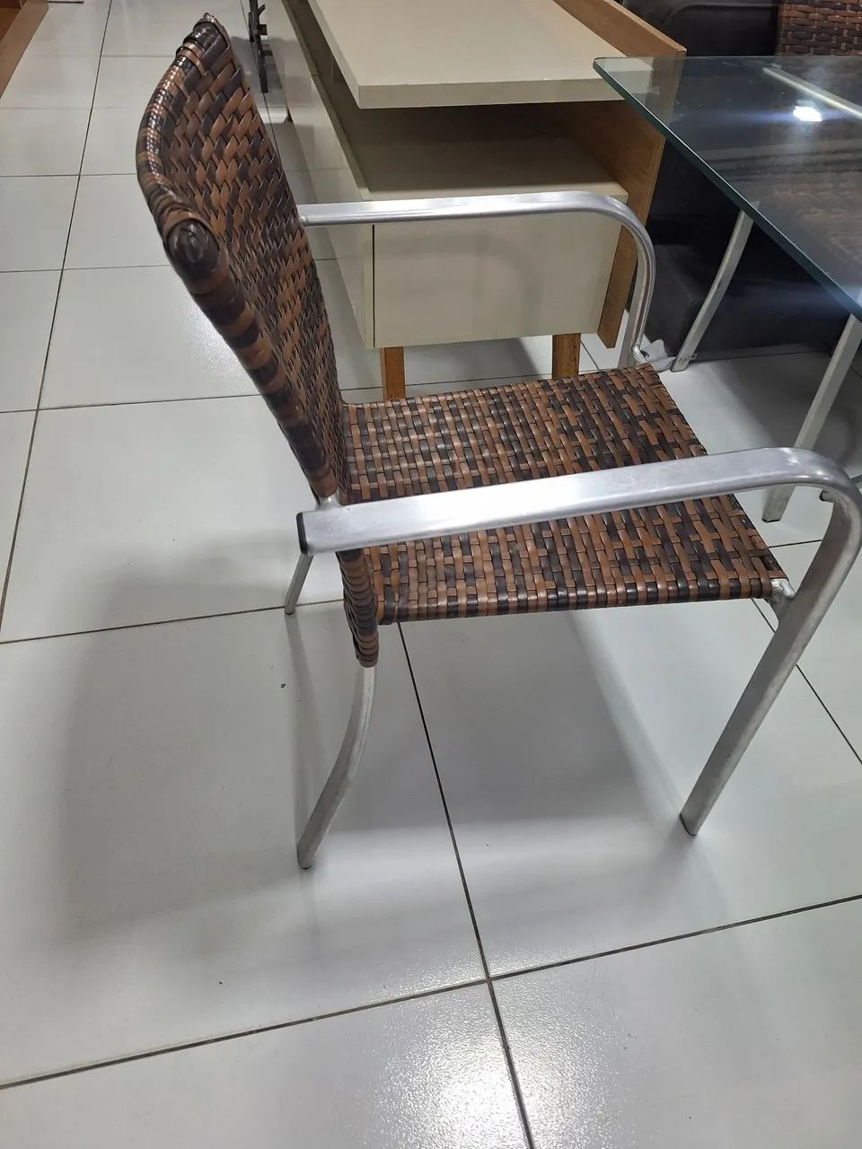 Mesa de jantar 6 cadeiras  - Foto 4